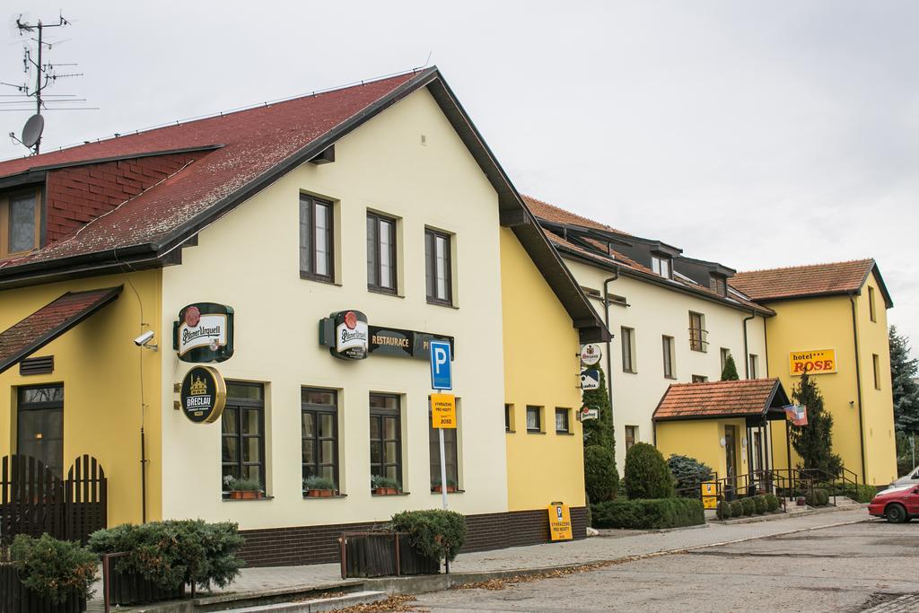 Hotel Rose Breclav Břeclav Exterior foto